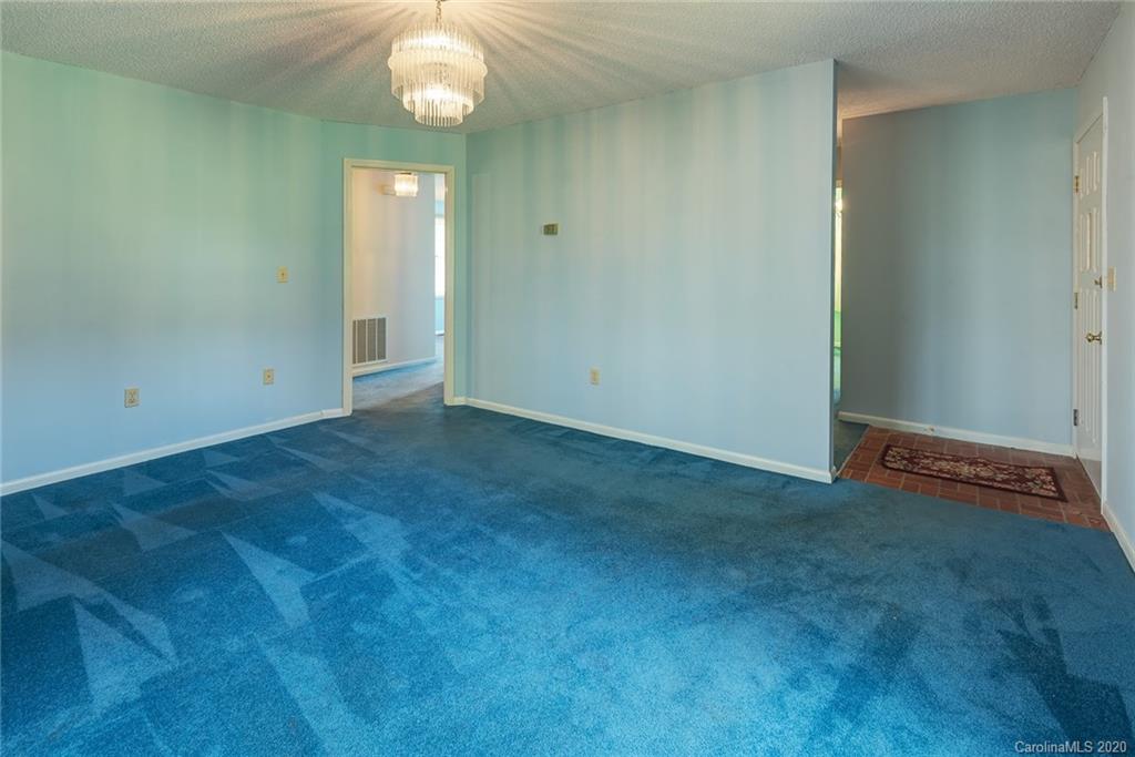 661 Old Fort Road Fairview, NC 28730 - Photo 13 of 30 Gallery Image 13