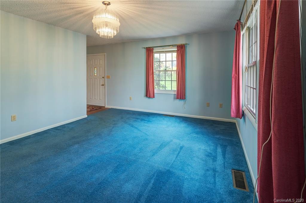 661 Old Fort Road Fairview, NC 28730 - Photo 14 of 30 Gallery Image 14