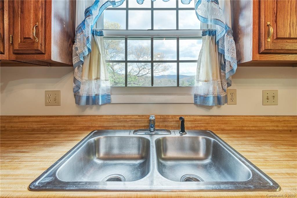 661 Old Fort Road Fairview, NC 28730 - Photo 16 of 30 Gallery Image 16