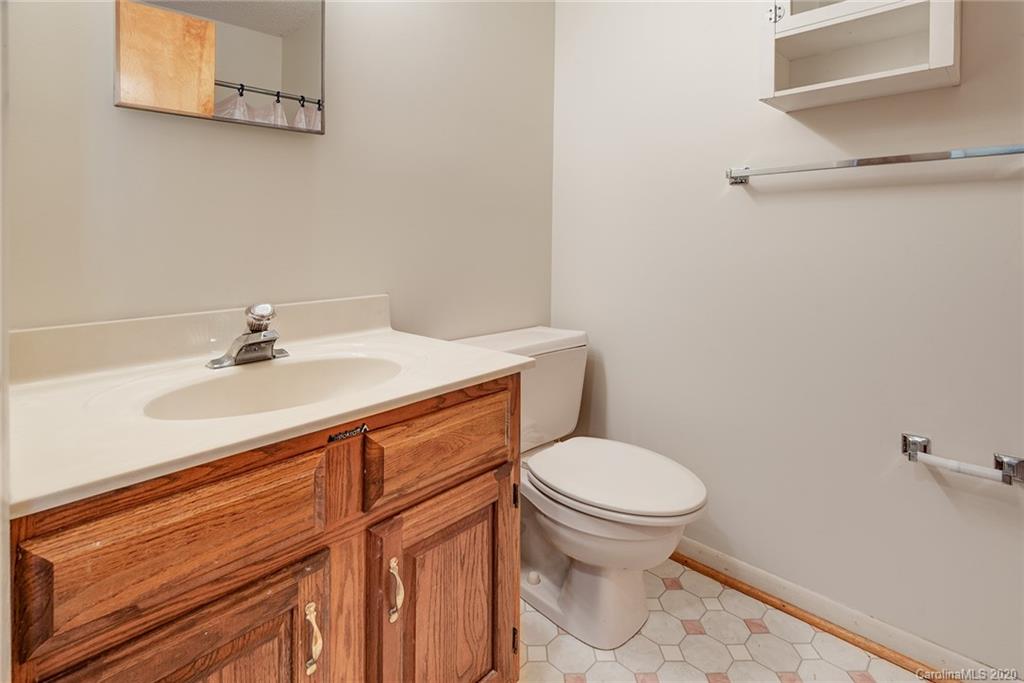 661 Old Fort Road Fairview, NC 28730 - Photo 18 of 30 Gallery Image 18
