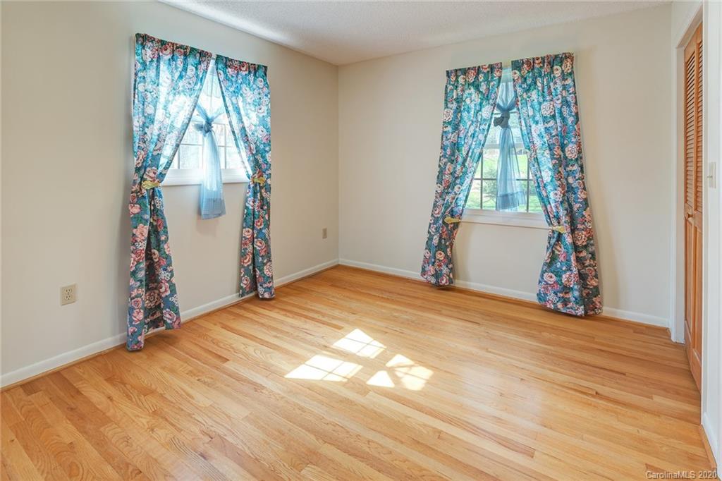 661 Old Fort Road Fairview, NC 28730 - Photo 24 of 30 Gallery Image 24
