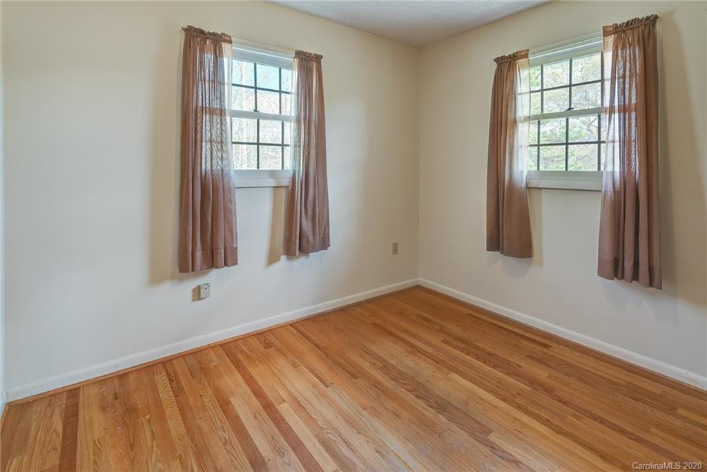 661 Old Fort Road Fairview, NC 28730 - Photo 27 of 30 Gallery Image 27