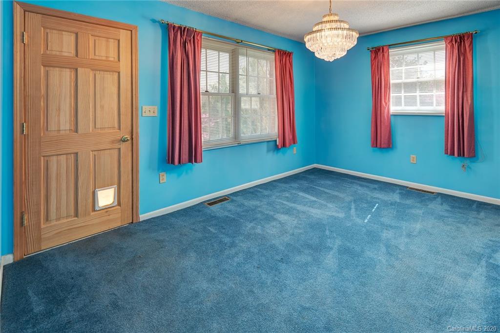 661 Old Fort Road Fairview, NC 28730 - Photo 10 of 30 Gallery Image 10
