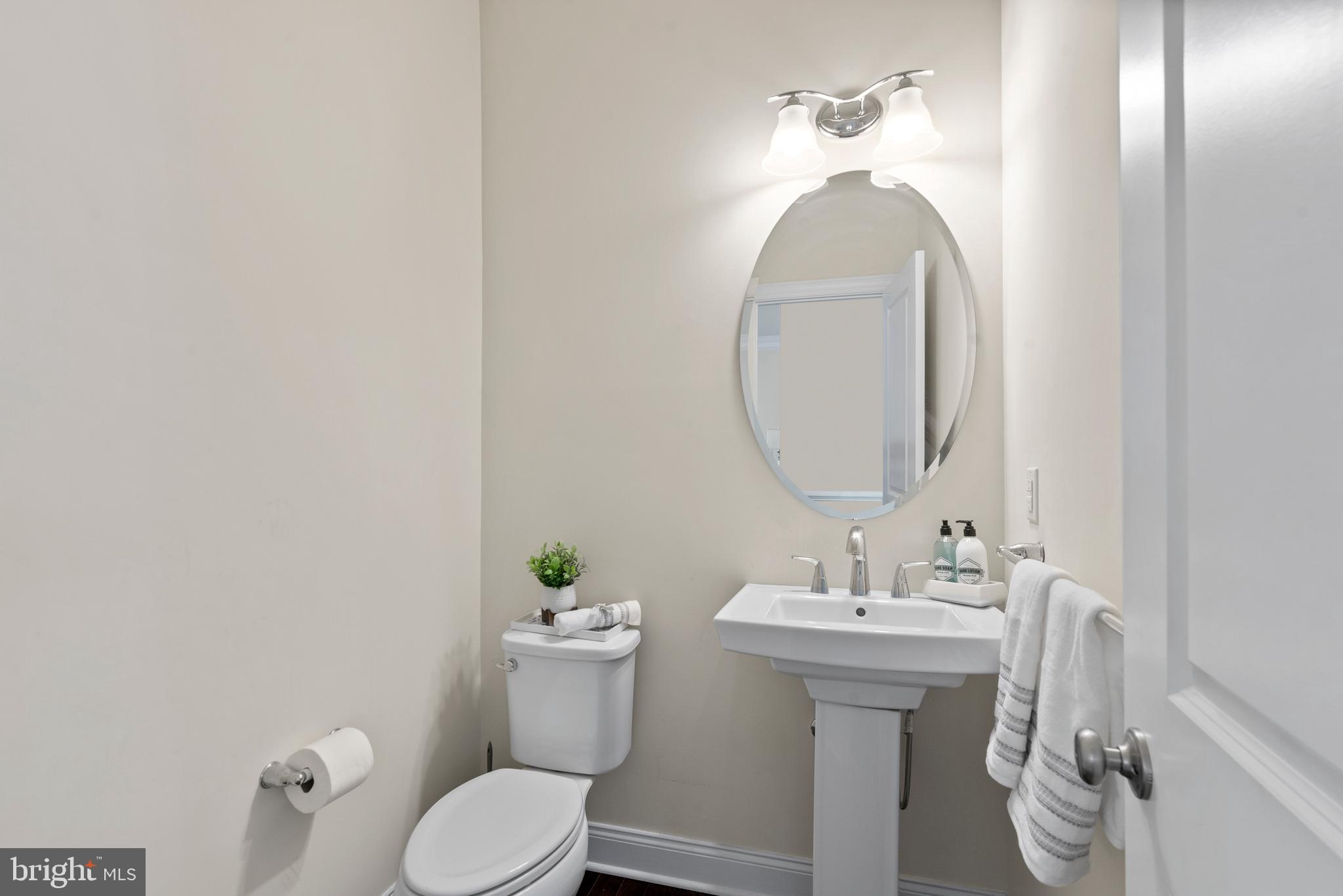 301 Murray Lane Springfield, PA 19064 - Photo 15 of 32 Gallery Image 15