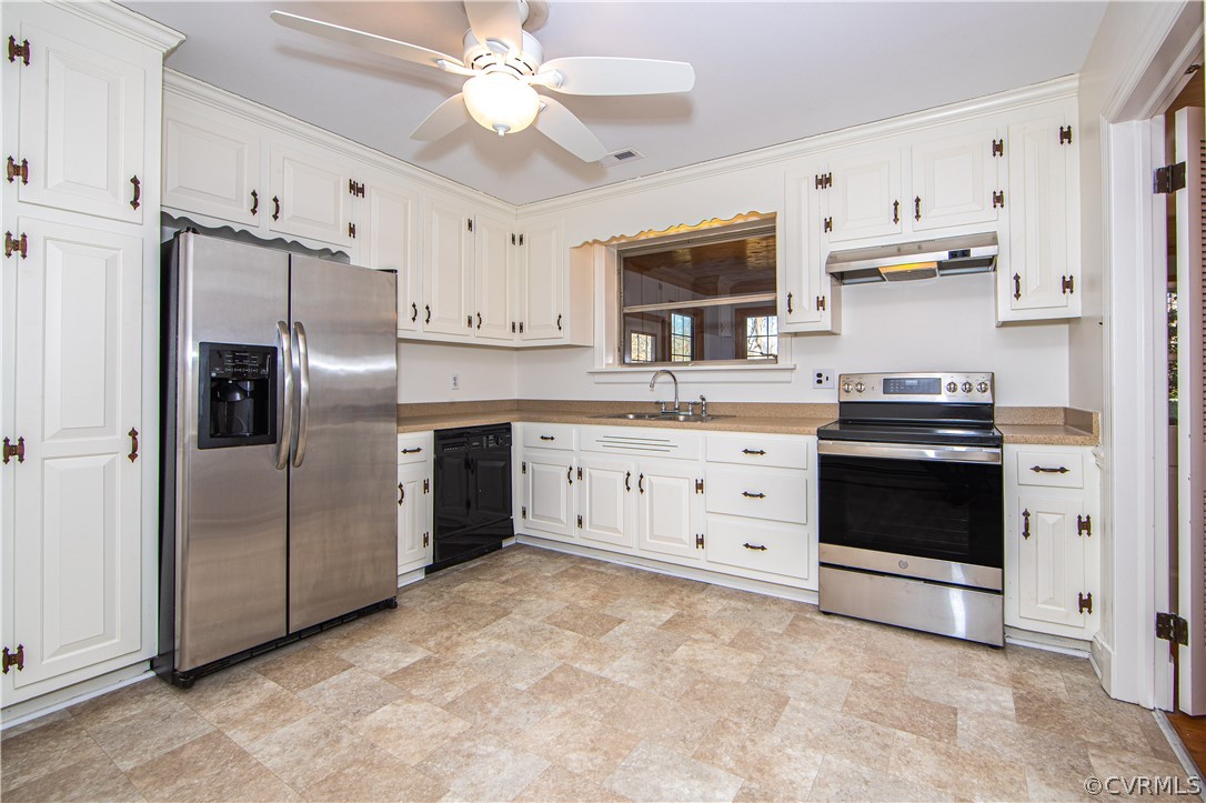 8240 Halstead Road Richmond, VA 23235 - Photo 9 of 35 Kitchen includes new stainless steel sink!