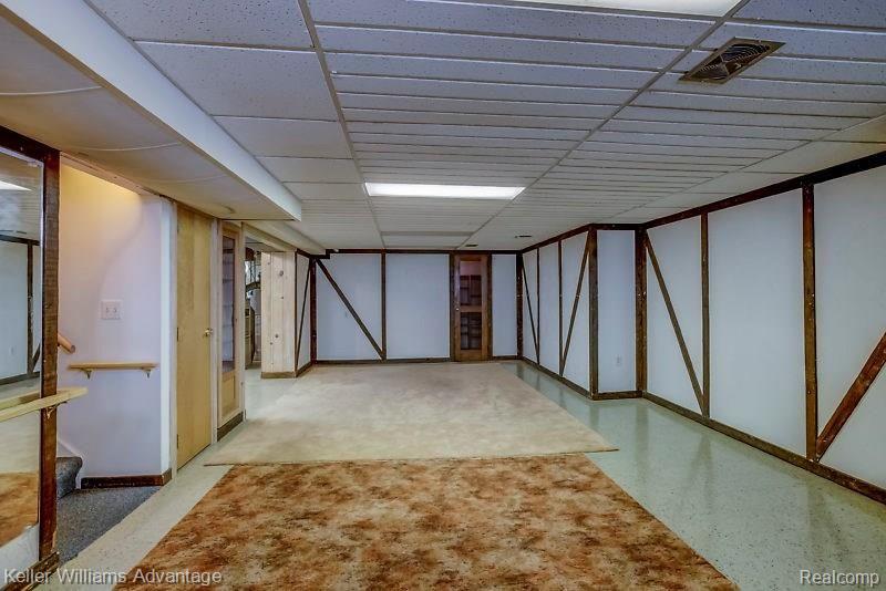 11323 Inkster Road Livonia, MI 48150 - Photo 17 of 24 Great Rec Room for children to play