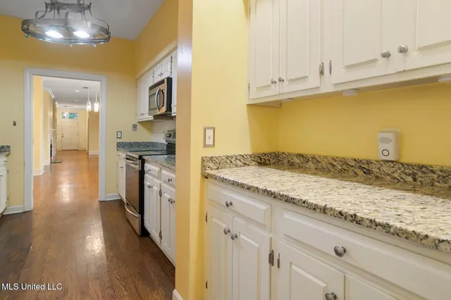 $2,900 | 246 Eastbrooke Street, Jackson, MS 39216