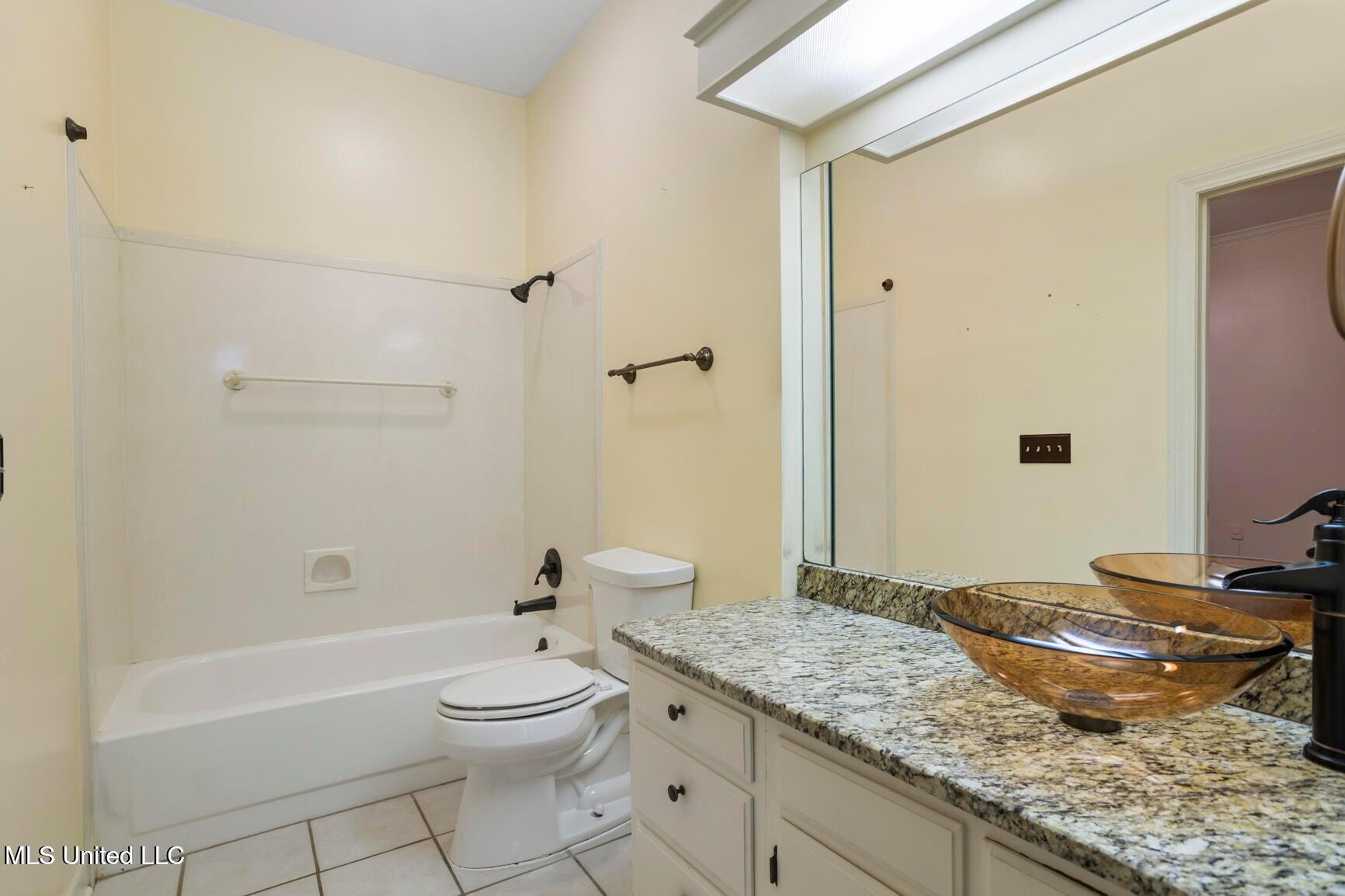 246 Eastbrooke Street Jackson, MS 39216 - Photo 6 of 27 20250517012500342146000000-o