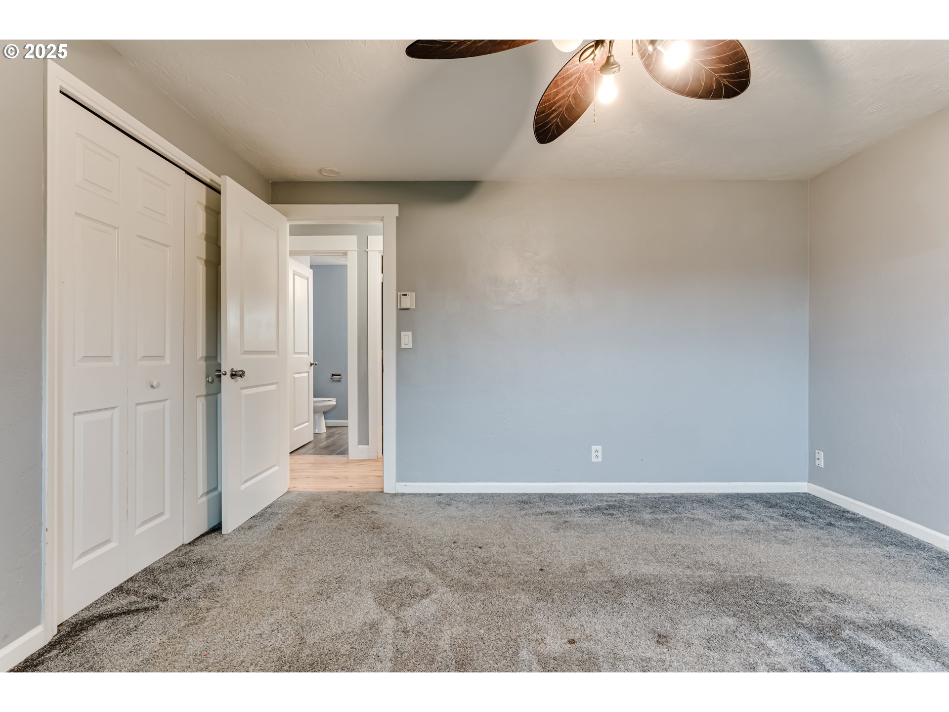 2230 Viewmont Avenue Springfield, OR 97477 - Photo 17 of 40 a view of an empty room