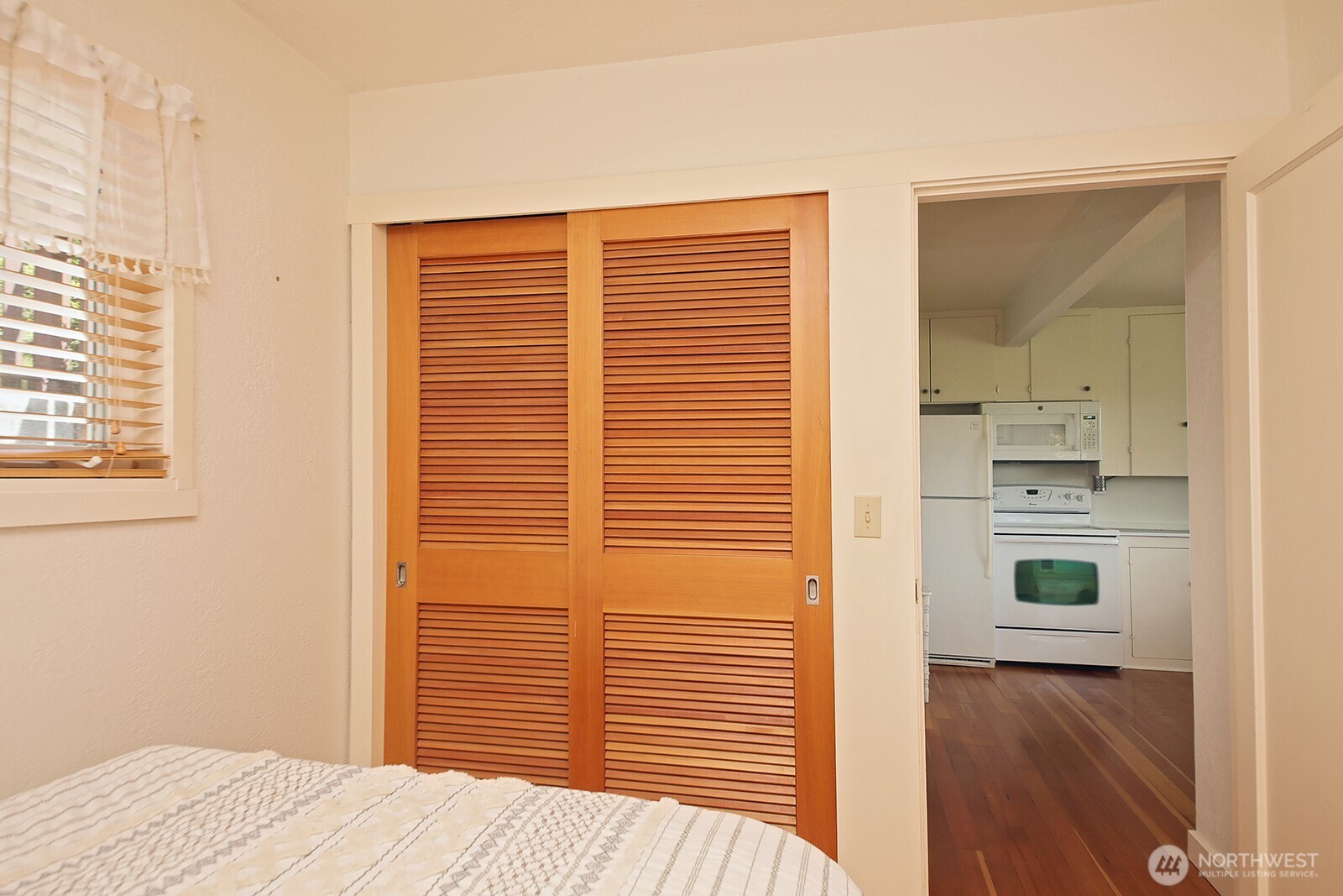 5822 Mutiny Bay Road Freeland, WA 98249 - Photo 12 of 34