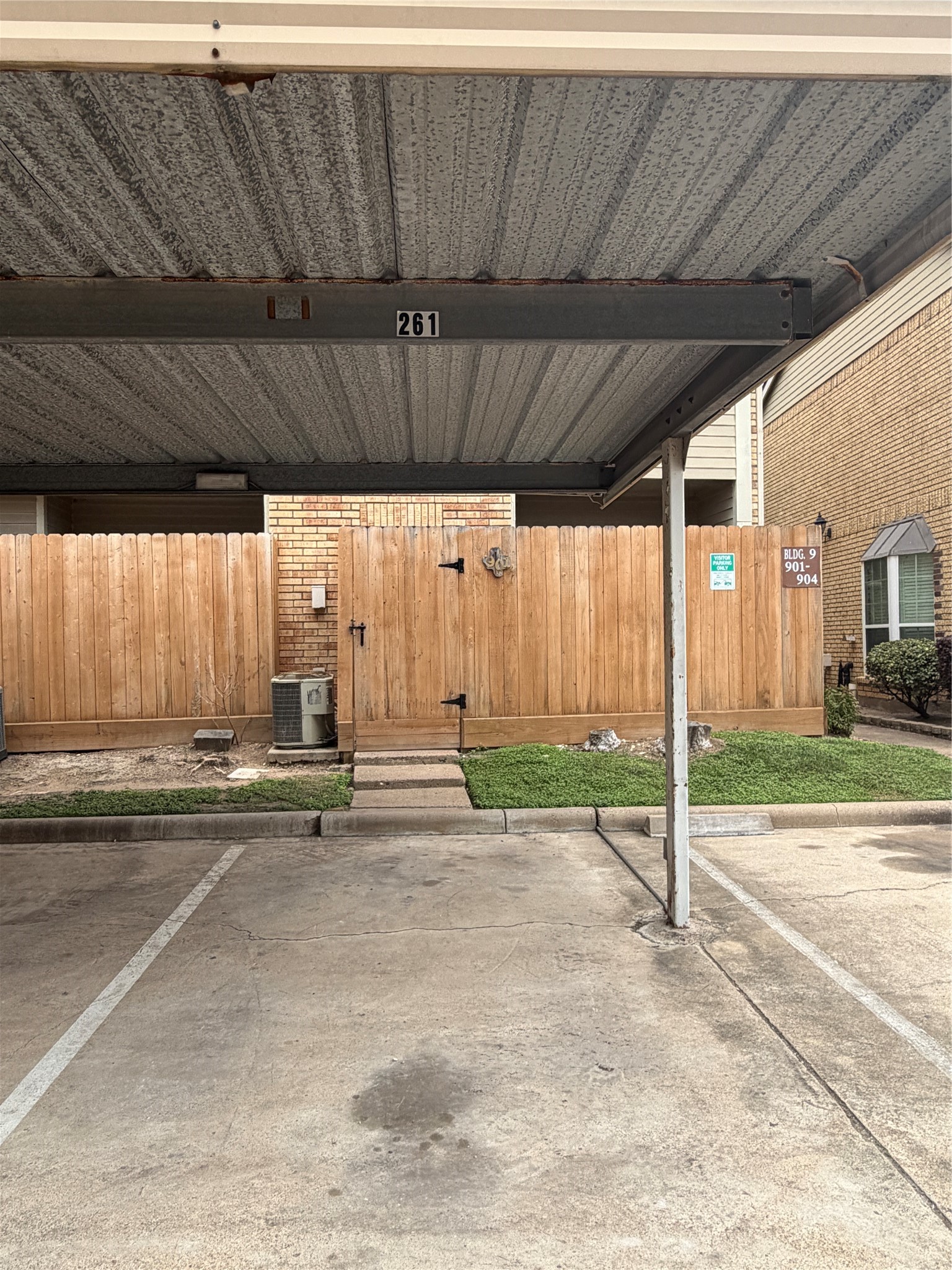 3600 Jeanetta Street, Unit 901 Houston, TX 77063 - Photo 3 of 19