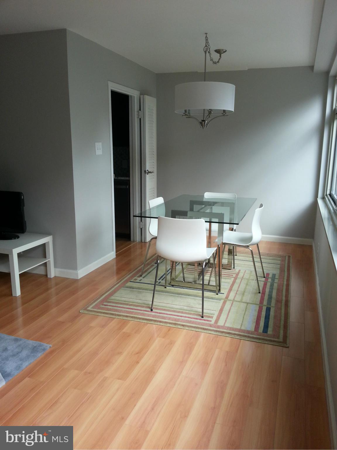 2401 H Street Northwest, Unit 204 Washington, DC 20037 - Photo 4 of 17 Dining Room