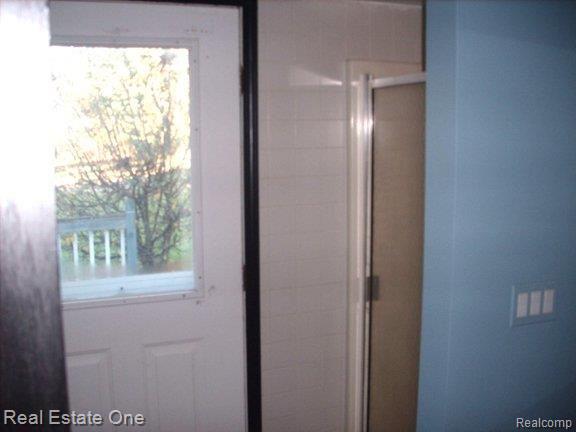 11504 Dexter-Pinckney Road Pinckney, MI 48169 - Photo 20 of 25 bath-utility 2