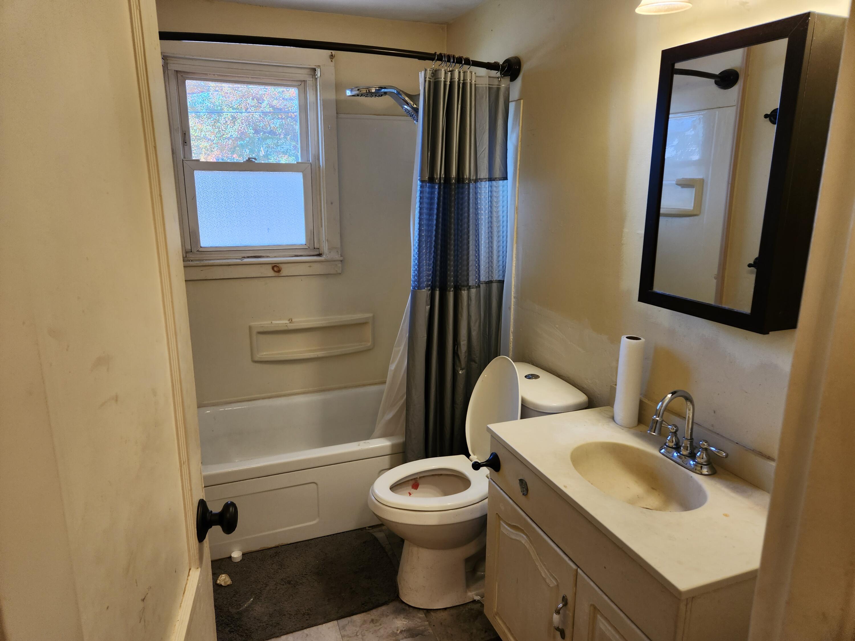 69 Thornton Road Bangor, ME 04401 - Photo 14 of 18 20221021_121524