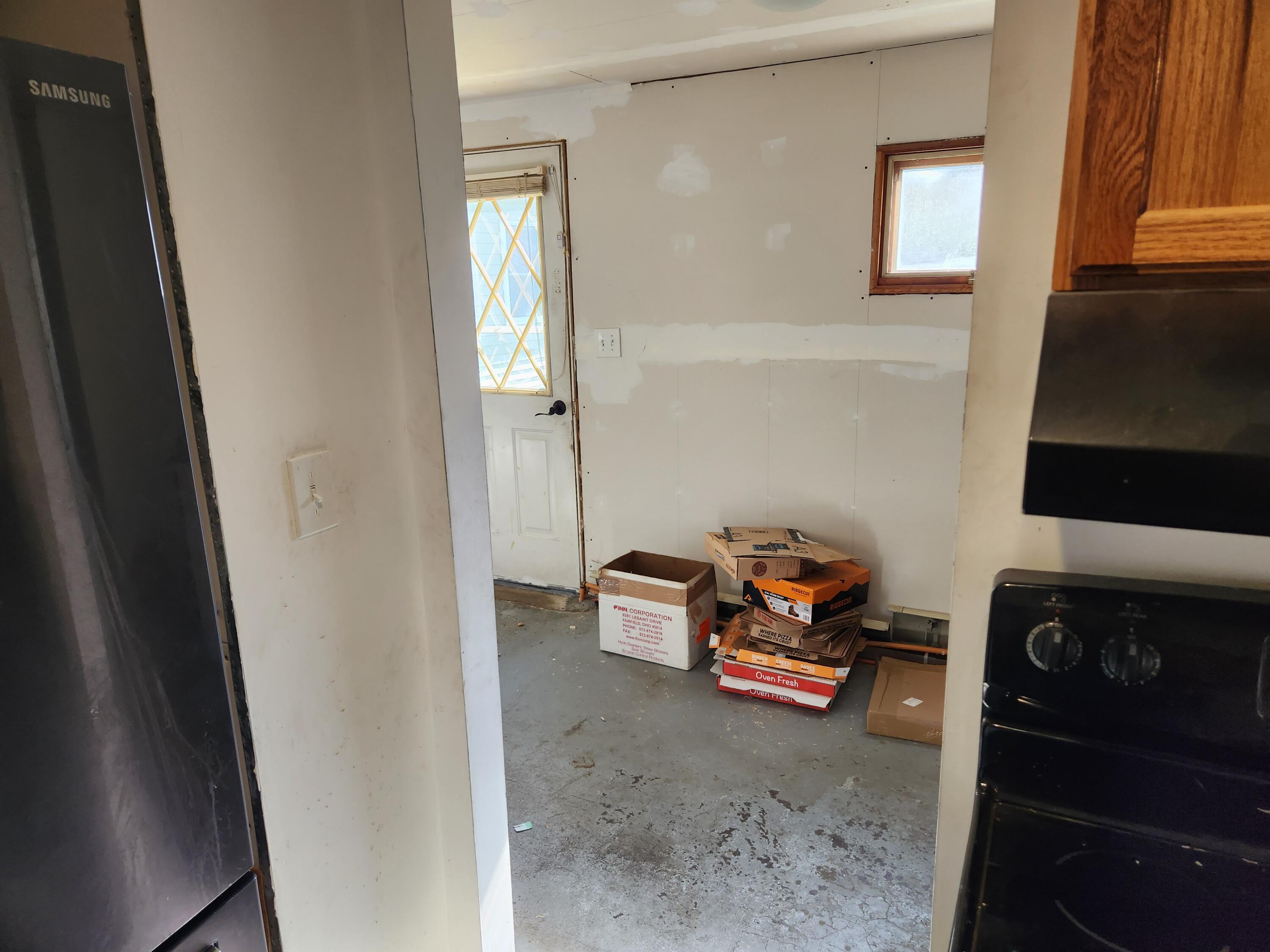 69 Thornton Road Bangor, ME 04401 - Photo 15 of 18 20221021_121536