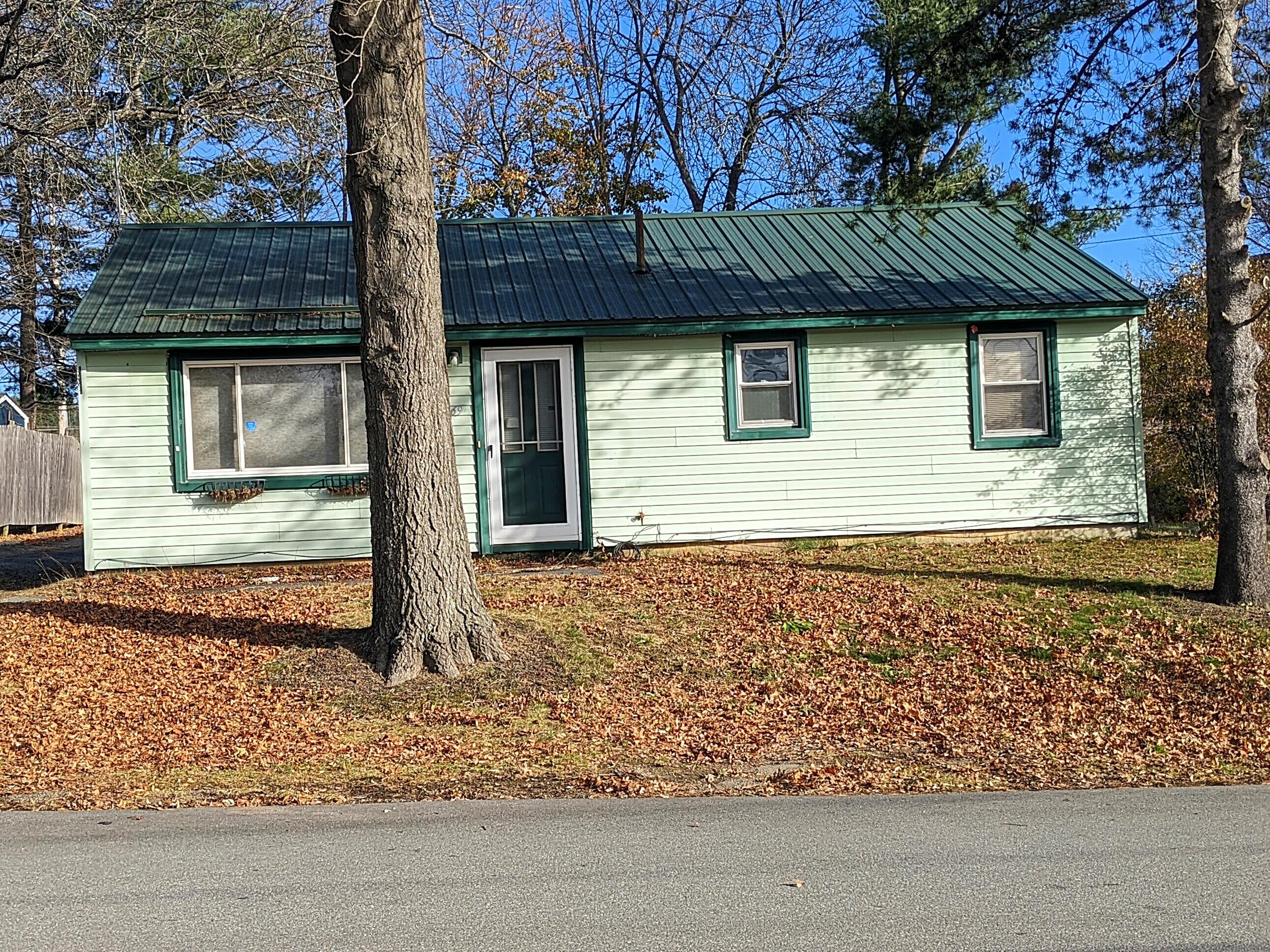 69 Thornton Road Bangor, ME 04401 - Photo 2 of 18 2022-11-21_13.37.33