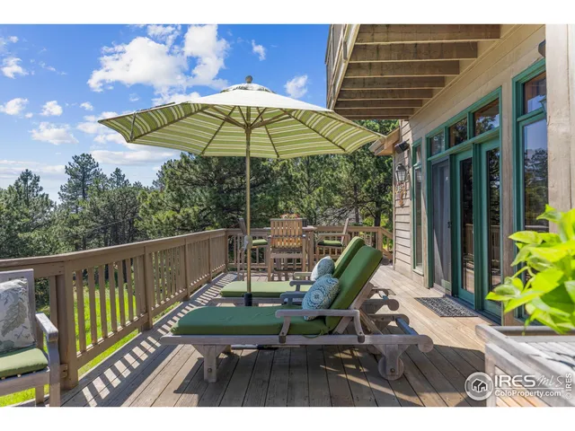 a view of outdoor space yard and patio