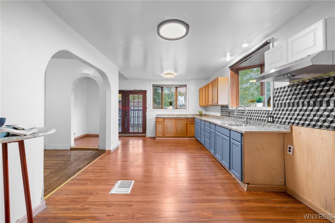 114 School Street Buffalo, NY 14213 - Photo 13 of 28