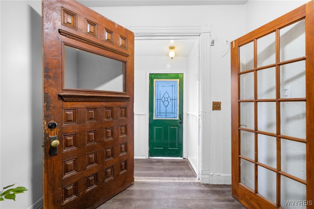 114 School Street Buffalo, NY 14213 - Photo 3 of 28