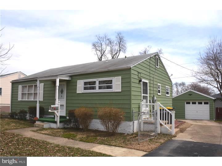 7 Roxeter Road New Castle, DE 19720 - Photo 1 of 17 Exterior Front
