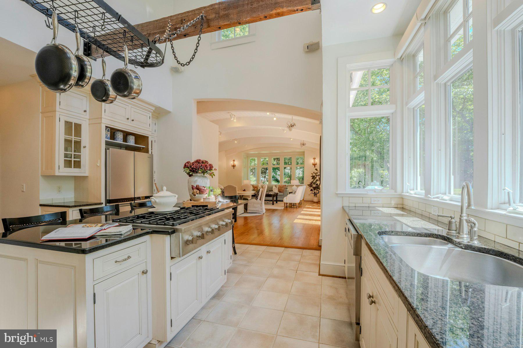 208 Edwards Ferry Road Northeast Leesburg, VA 20176 - Photo 23 of 76
