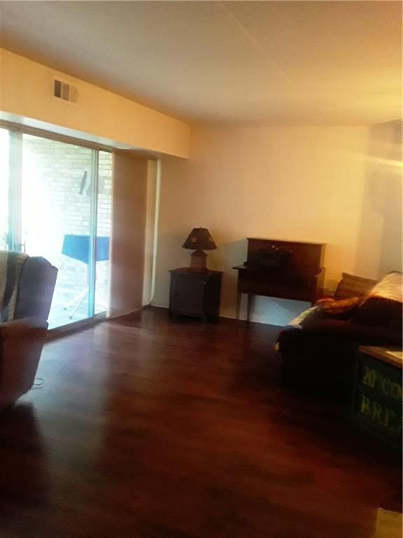 2120 Greentree Road, Unit 304E Pittsburgh, PA 15220 - Photo 10 of 23 Gallery Image 10