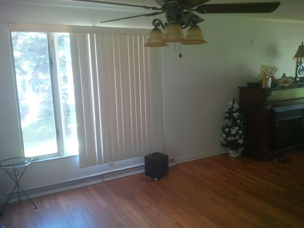 4511 Battle Ridge Road Oakdale, PA 15071 - Photo 5 of 24 living room