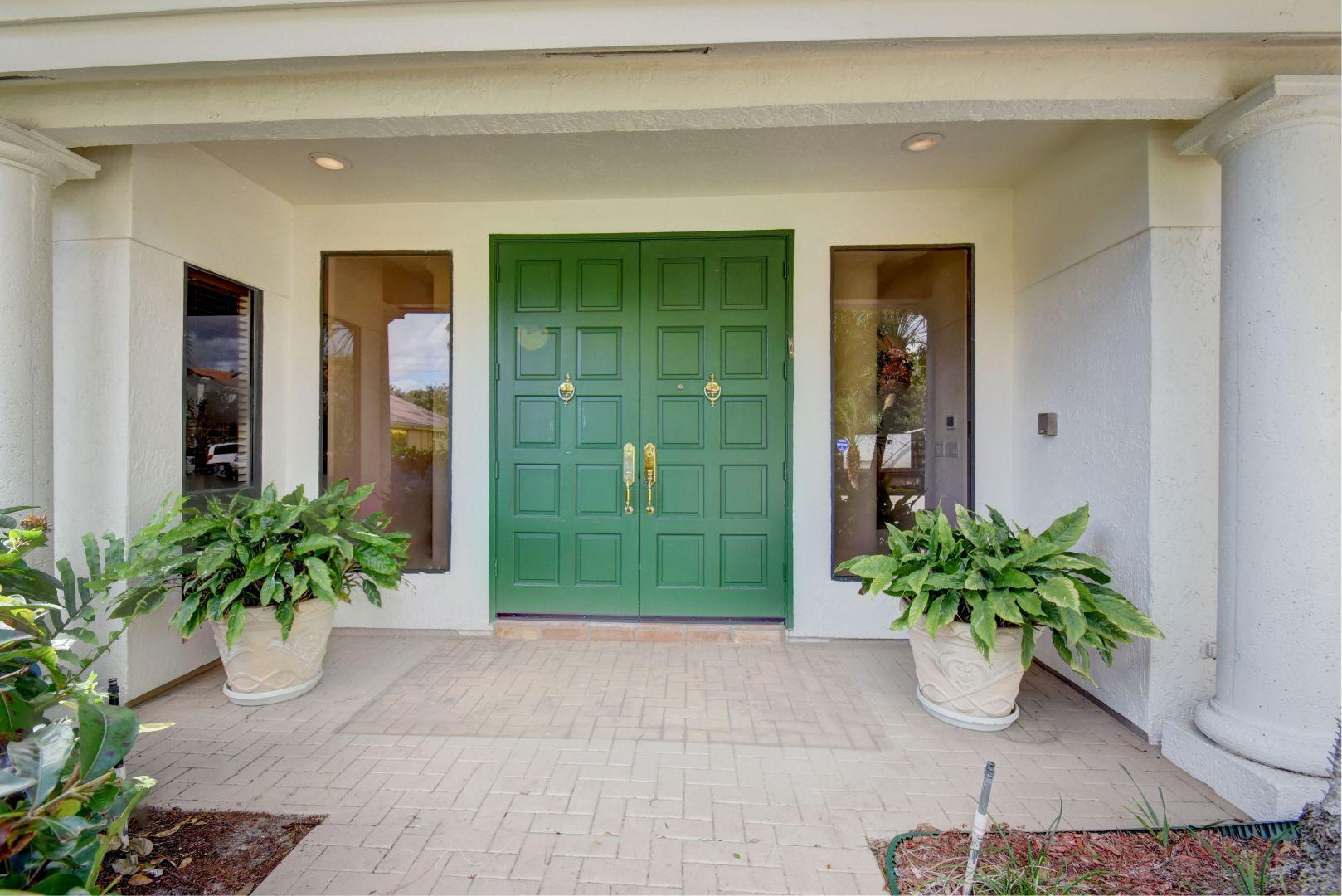 04_FRONT Door
