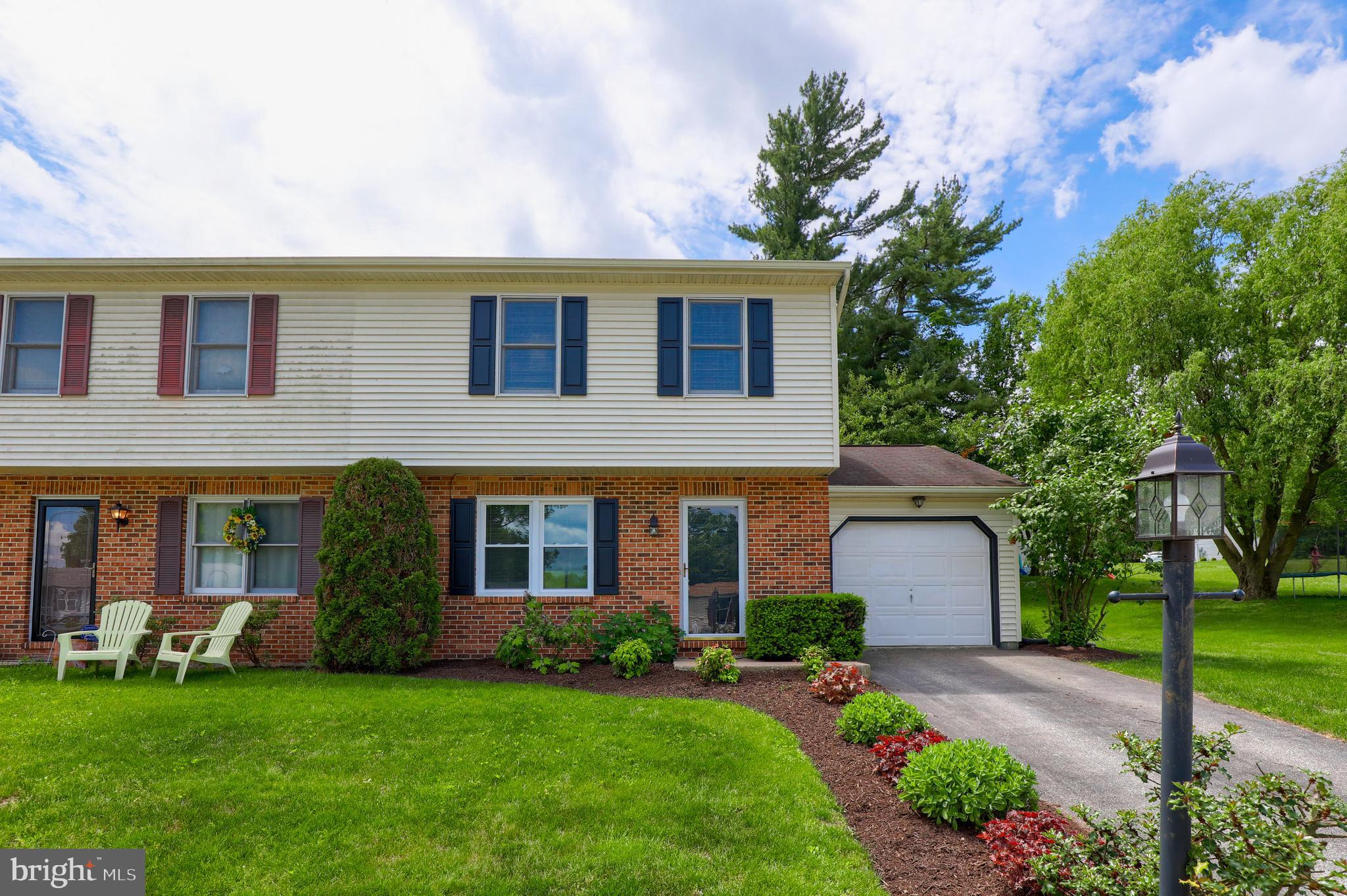 210 Boxwood Road Manchester, PA 17345 - Photo 1 of 31 Gallery Image 1