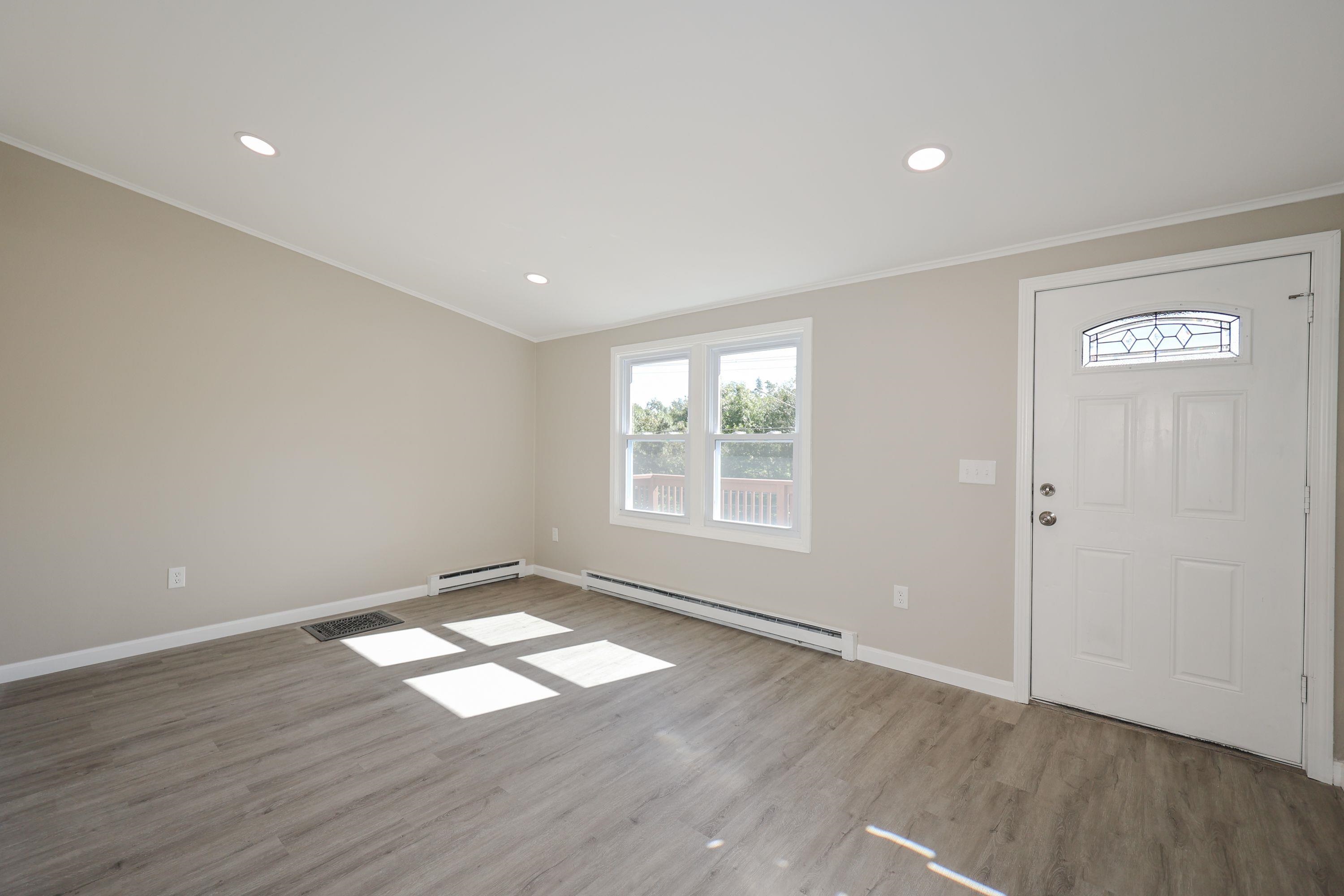 214 Hampstead Road Derry, NH 03038 - Photo 28 of 29