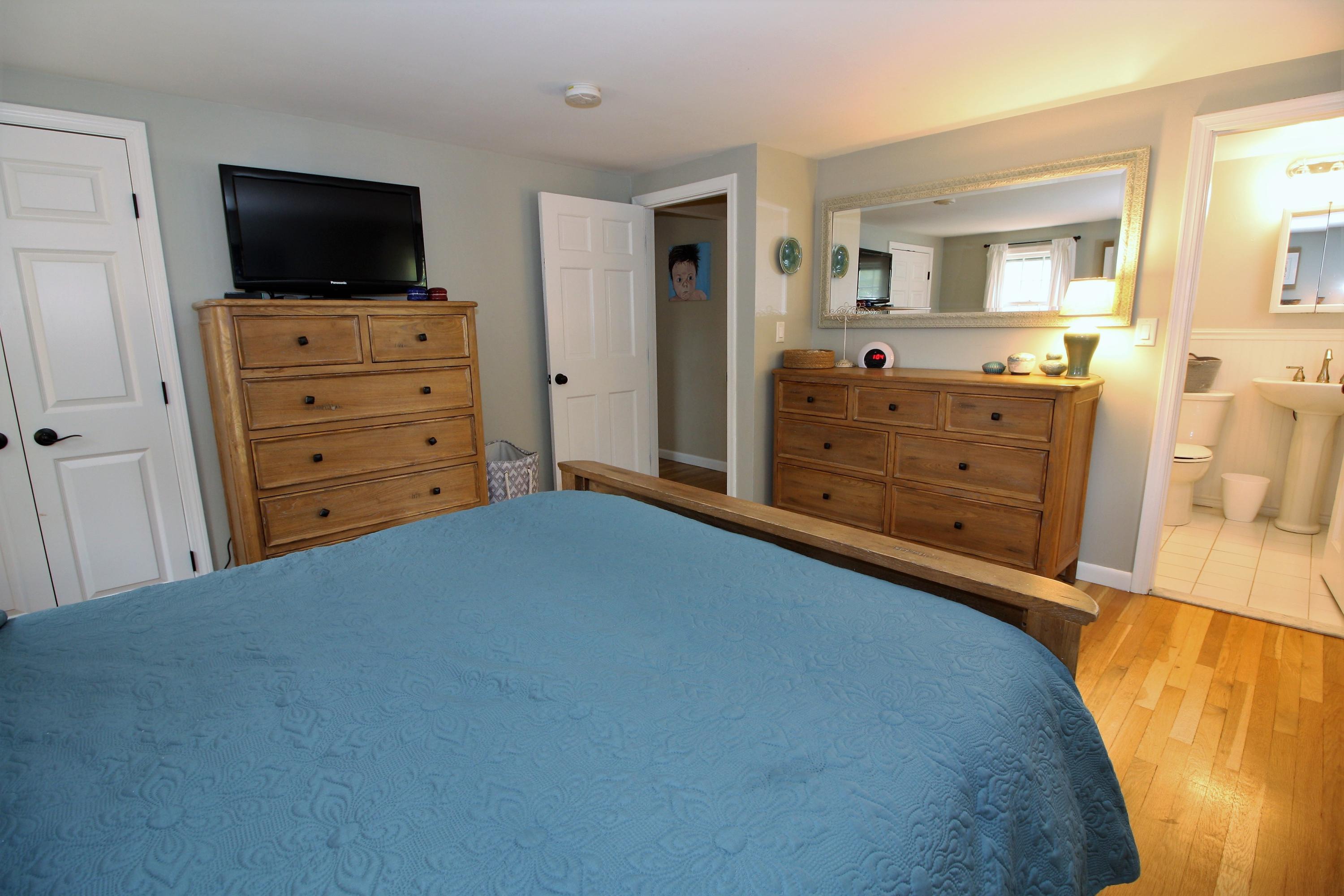 109 Pompano Road Yarmouth Port, MA 02675 - Photo 18 of 42 a living room with furniture and a flat screen tv