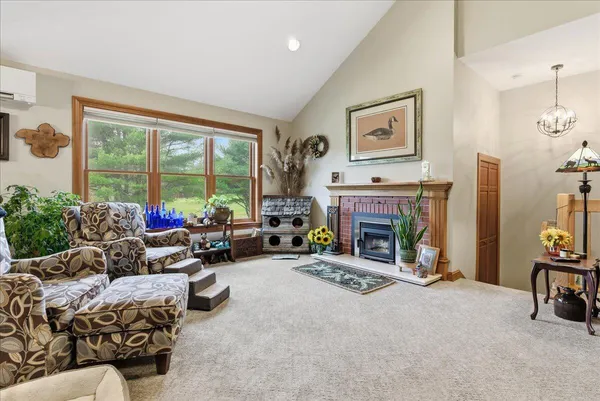 $394,900 | 35 Estates Drive, Unit 3, Manchester, ME 04351