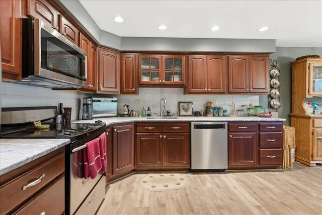 $399,900 | 35 Estates Drive, Unit 3, Manchester, ME 04351