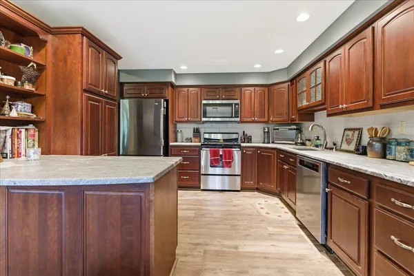 $394,900 | 35 Estates Drive, Unit 3, Manchester, ME 04351