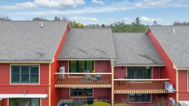 $399,900 | 35 Estates Drive, Unit 3, Manchester, ME 04351