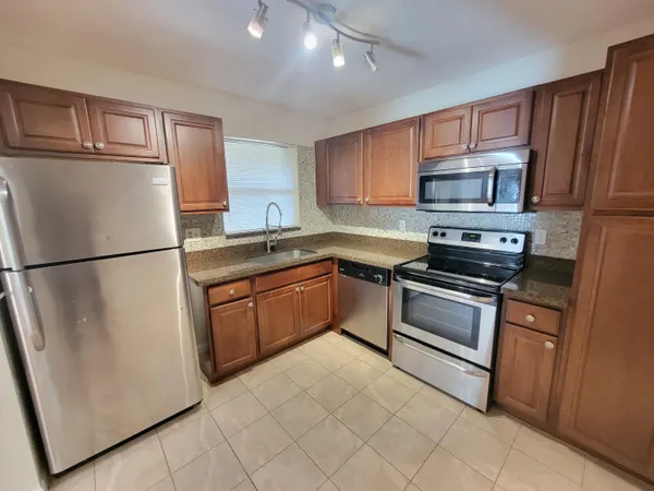$235,000 | 2539 Northwest 49th Terrace, Unit 703, Pompano Beach, FL 33063