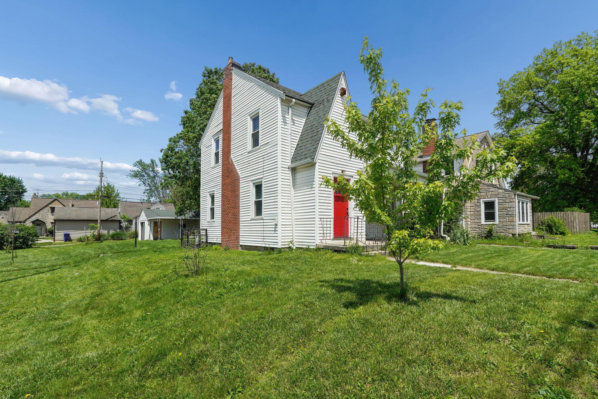 1580 East Weber Road Columbus, OH 43211 - Photo 3 of 28