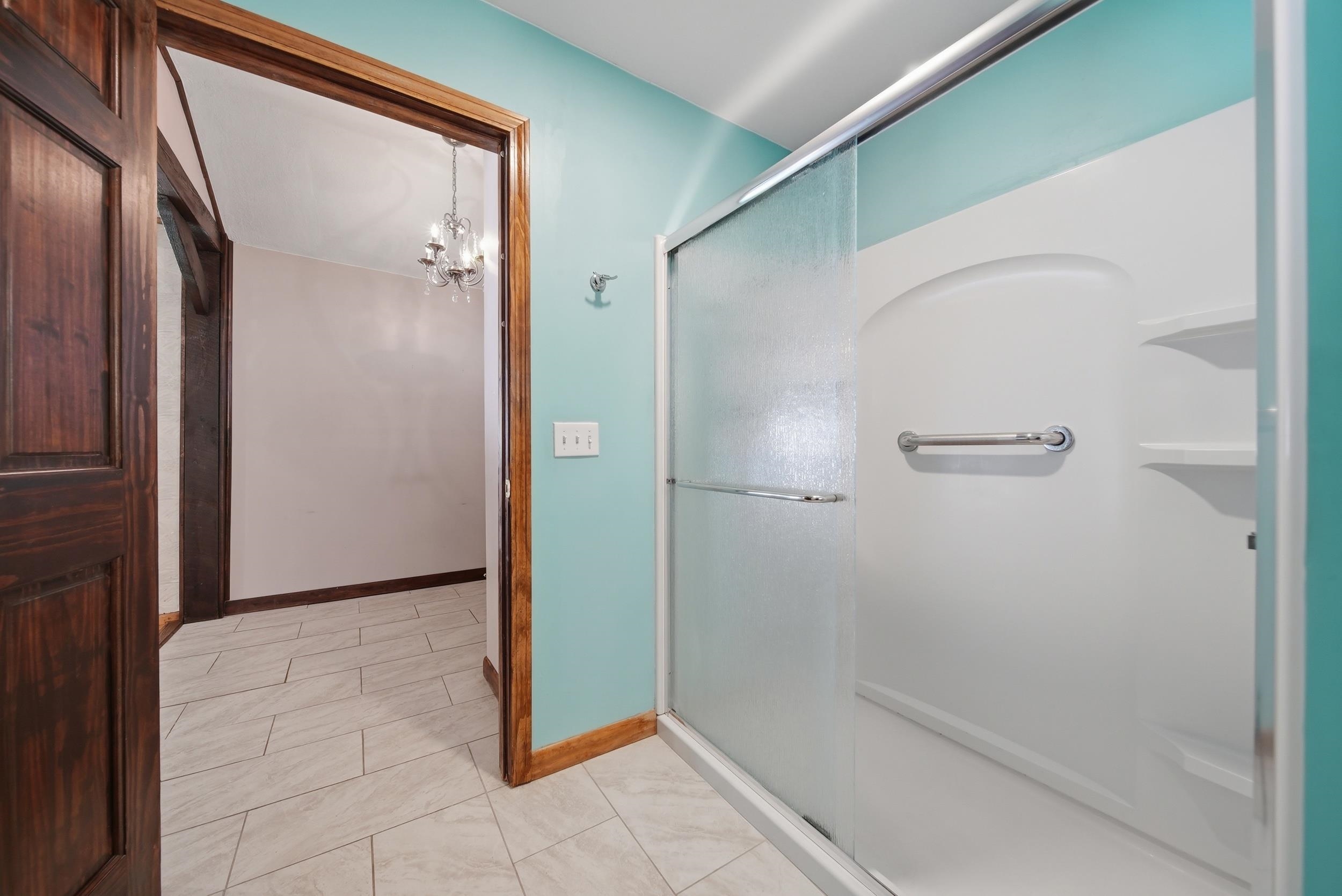 434 Cilley Road Manchester, NH 03103 - Photo 10 of 29