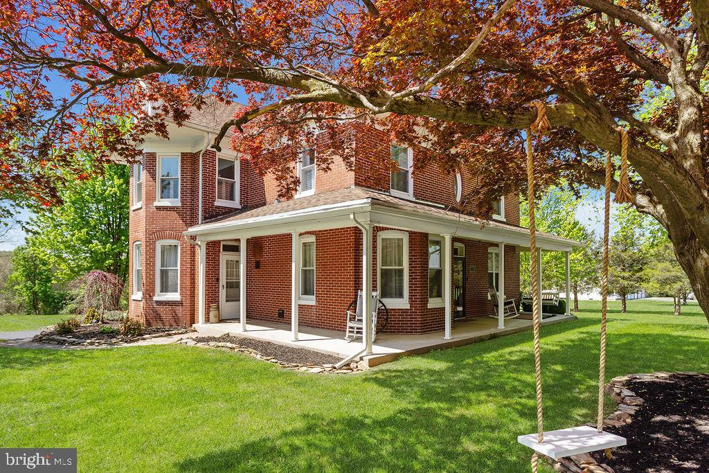 2478 Croll School Road York, PA 17403 - Photo 4 of 47