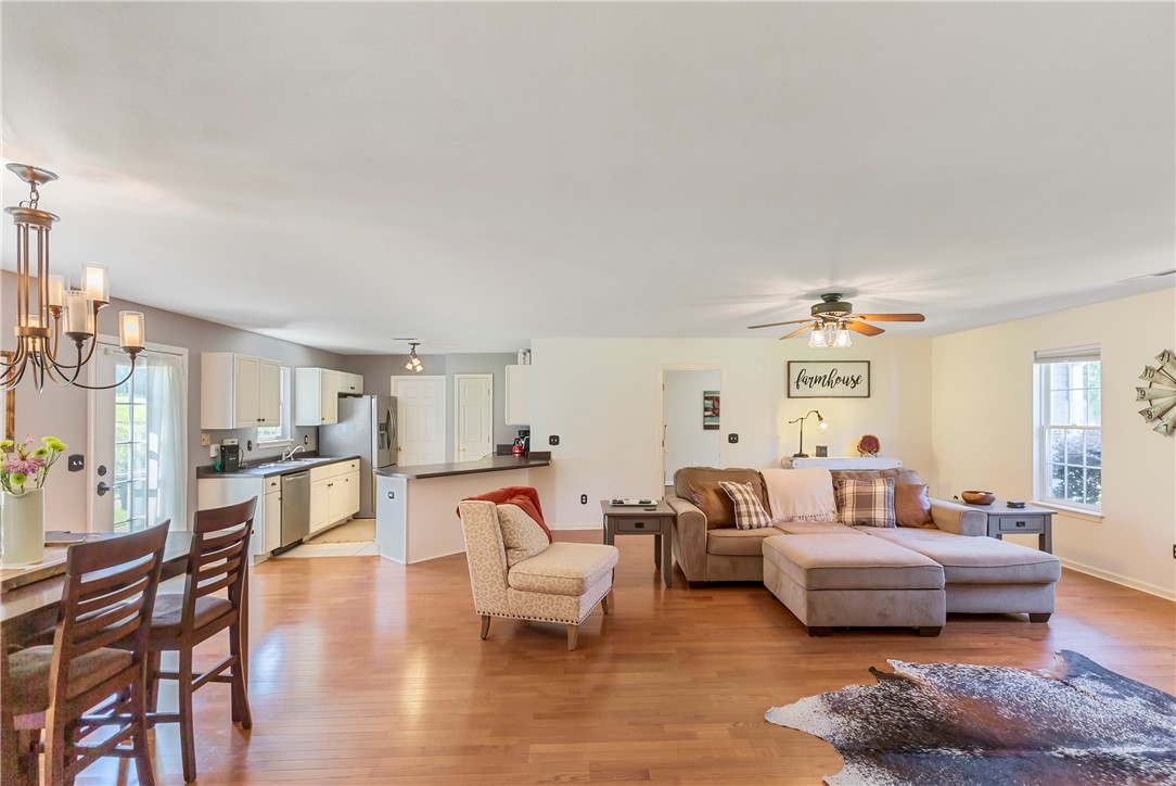 155 Clydesdale Road Seneca, SC 29678 - Photo 11 of 27 Gallery Image 11