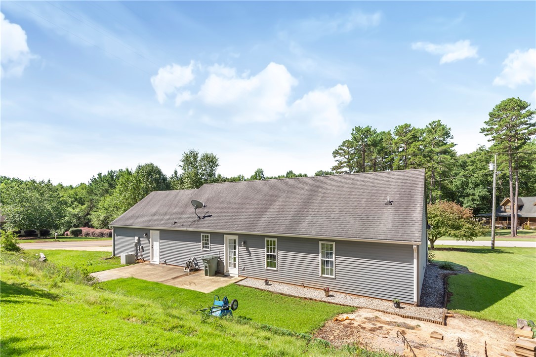 155 Clydesdale Road Seneca, SC 29678 - Photo 24 of 27 Gallery Image 24