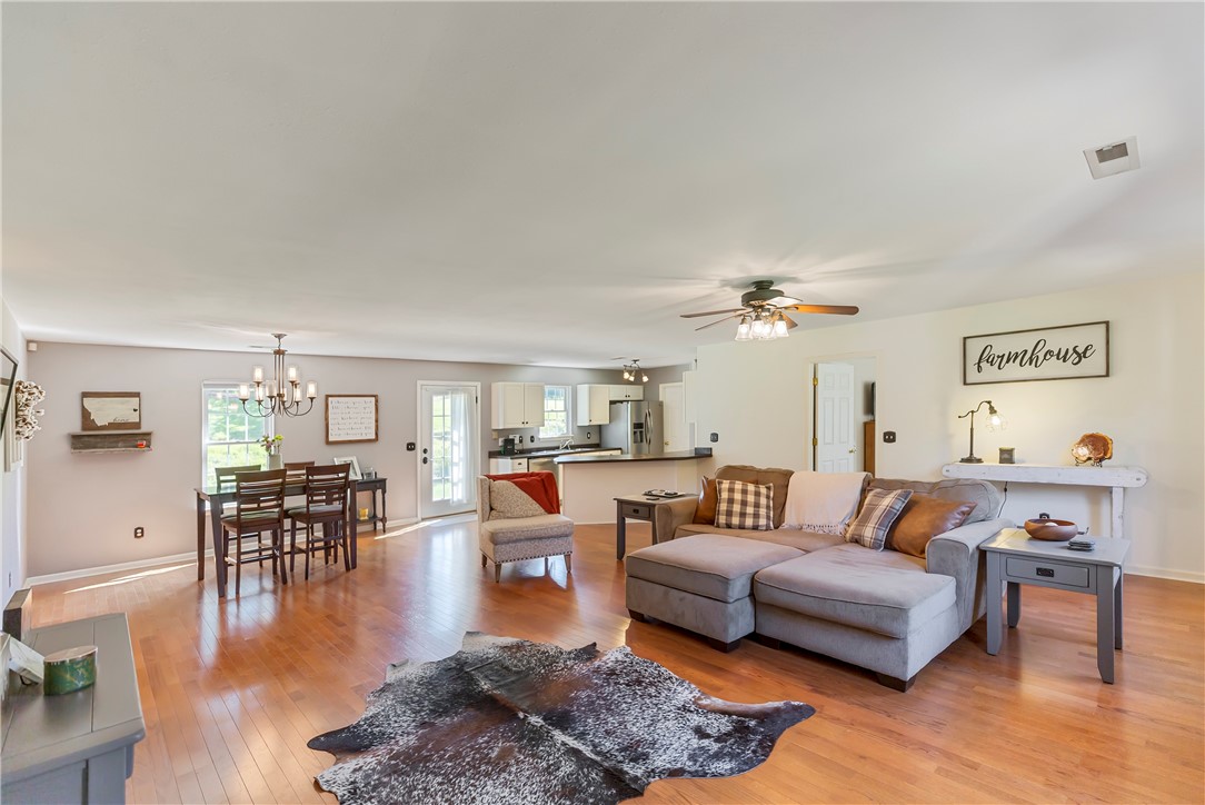 155 Clydesdale Road Seneca, SC 29678 - Photo 10 of 27 Gallery Image 10