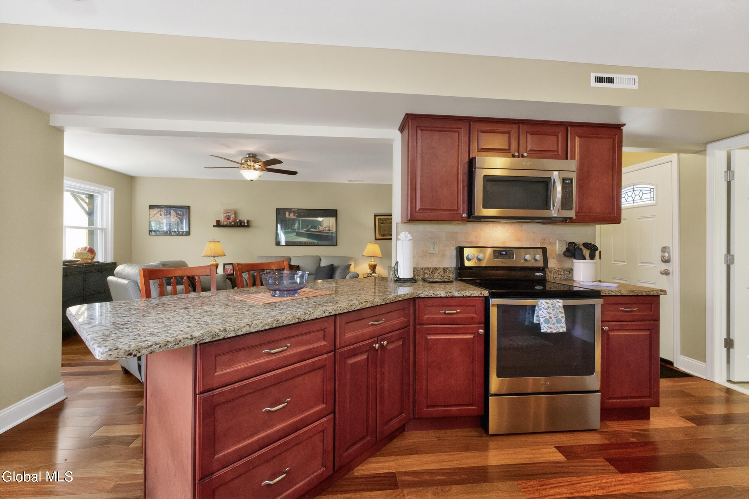 47 Pico Road Clifton Park, NY 12065 - Photo 14 of 37 2 Kitchen 6