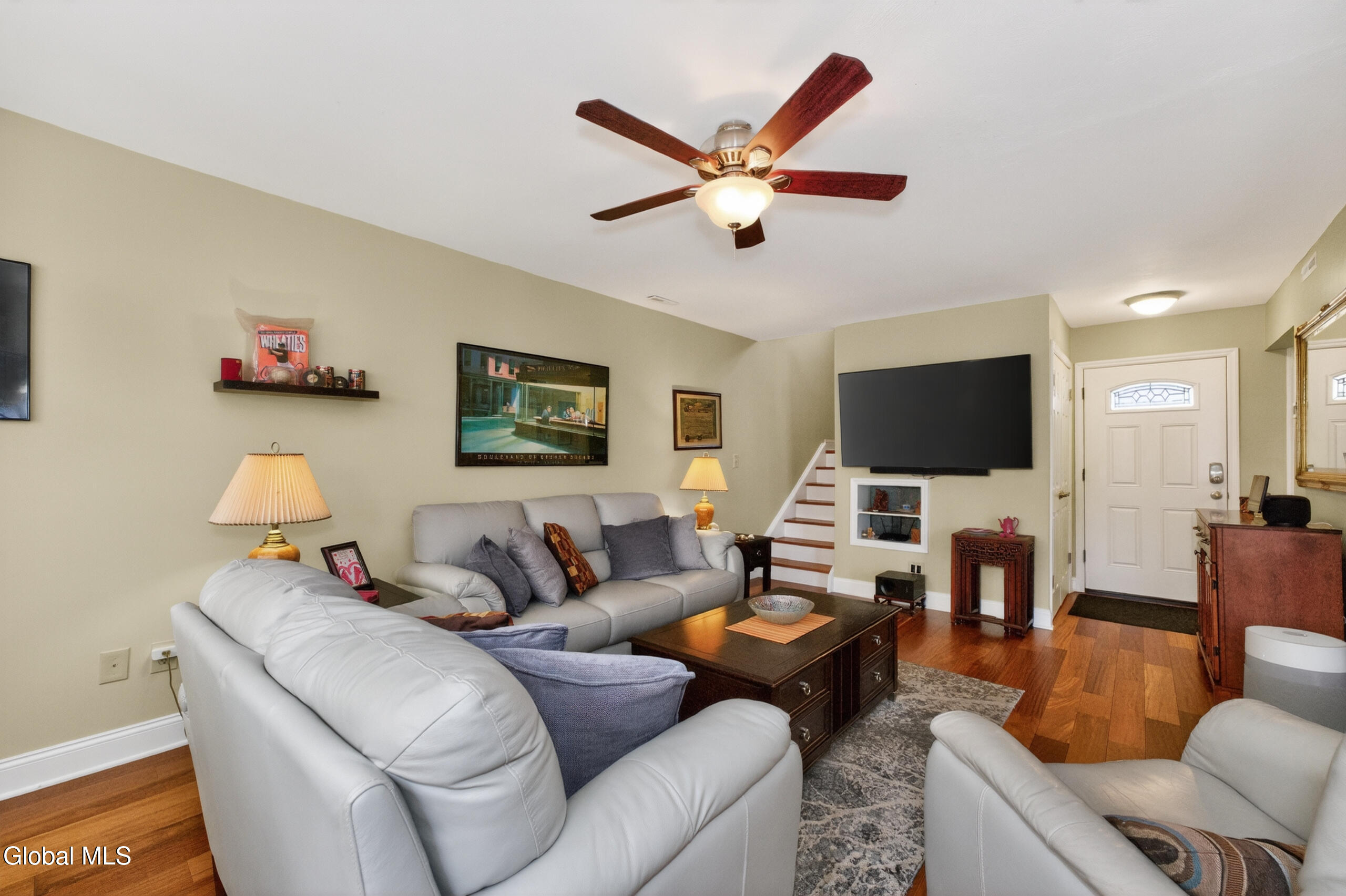 47 Pico Road Clifton Park, NY 12065 - Photo 6 of 37 1 Livingroom 3