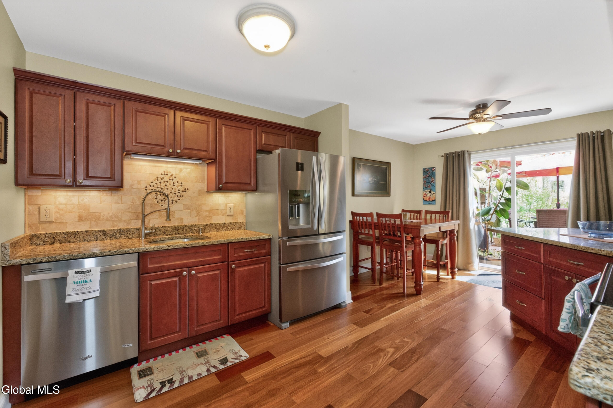 47 Pico Road Clifton Park, NY 12065 - Photo 10 of 37 2 Kitchen 3