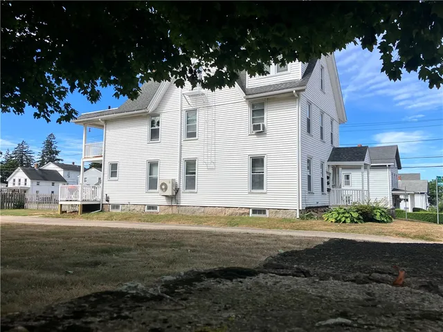 $699,999 | 67 Cross Street, Westerly, RI 02891