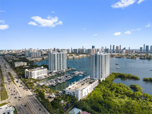 $1,450,000 | 17111 Biscayne Boulevard, Unit 2002, North Miami Beach, FL 33160