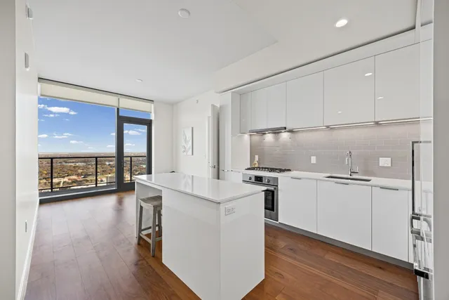 $650,000 | 44 East Avenue, Unit 3406, Austin, TX 78701