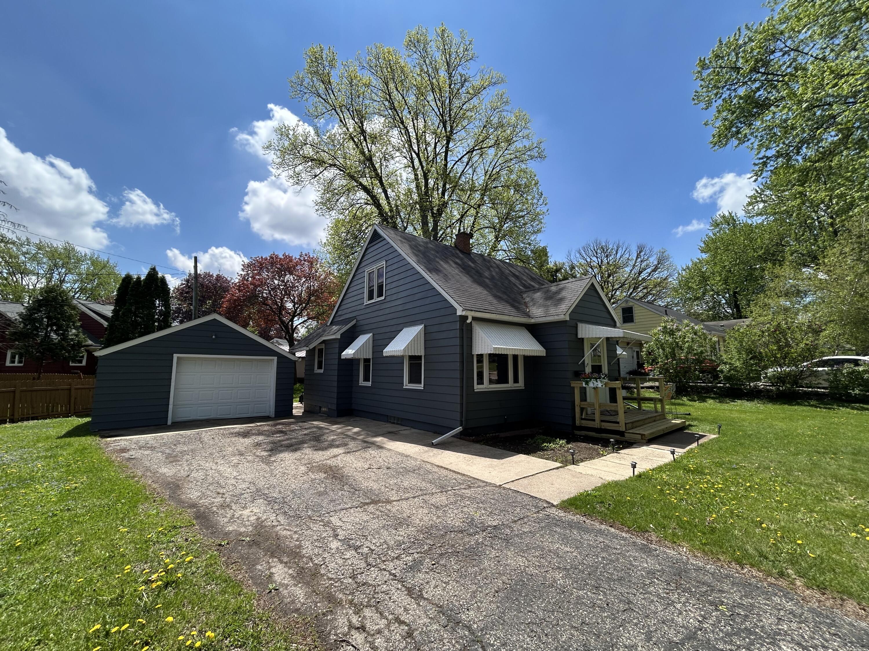 479 West Griswold Street Ripon, WI 54971 - Photo 1 of 1 479 W Griswold St