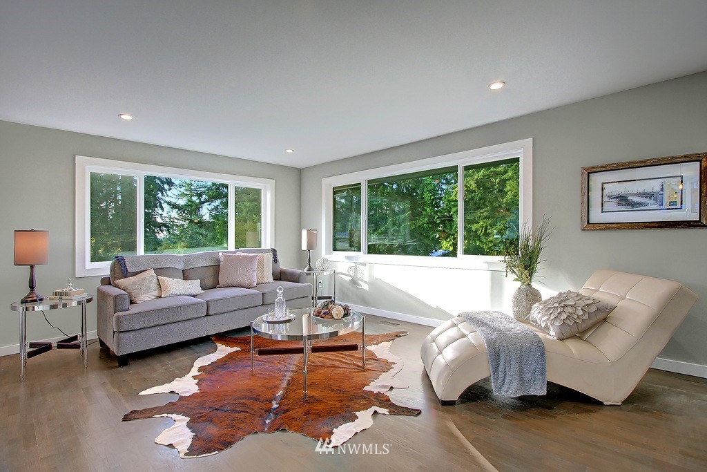 23723 5th Avenue West Bothell, WA 98021 - Photo 2 of 17